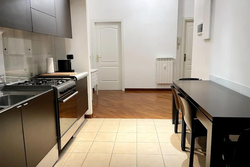 Amazing Flat With Terrace Lejlighed Milano Eksteriør billede