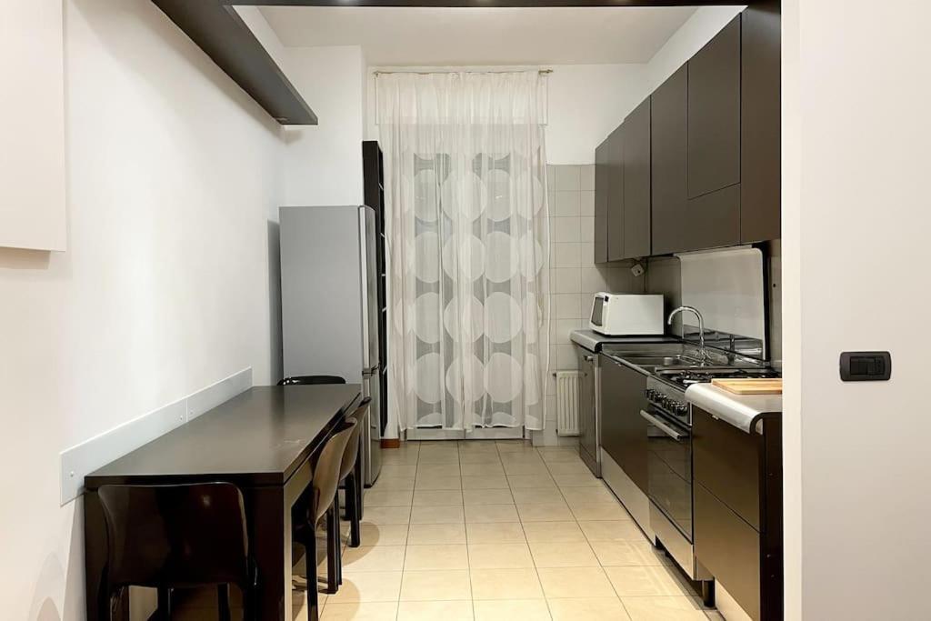 Amazing Flat With Terrace Lejlighed Milano Eksteriør billede